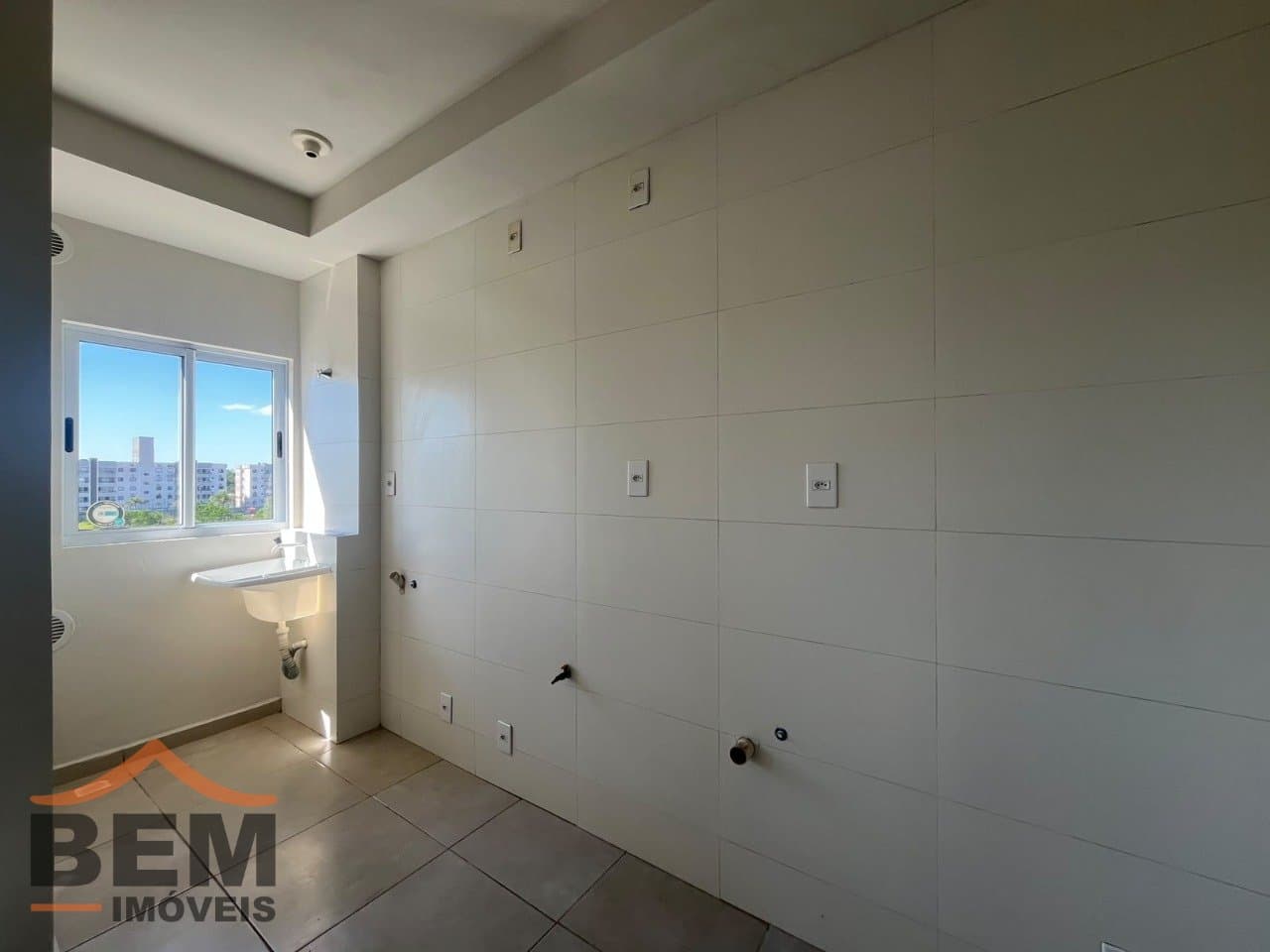 Apartamento para Locação com 2 quartos e 50m² no bairro Cordeiros, em Itajaí