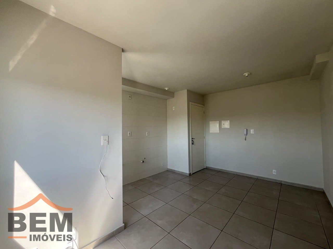 Apartamento para Locação com 2 quartos e 50m² no bairro Cordeiros, em Itajaí