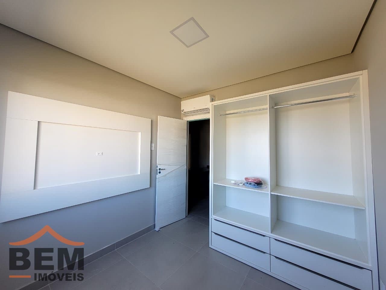 Apartamento para Locação com 1 quarto e 30m² no bairro Dom Bosco, em Itajaí