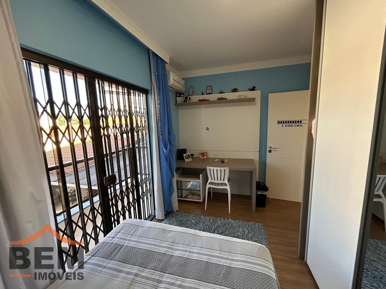 Casa para Venda com 4 quartos e 348m² no bairro Centro, em Camboriú
