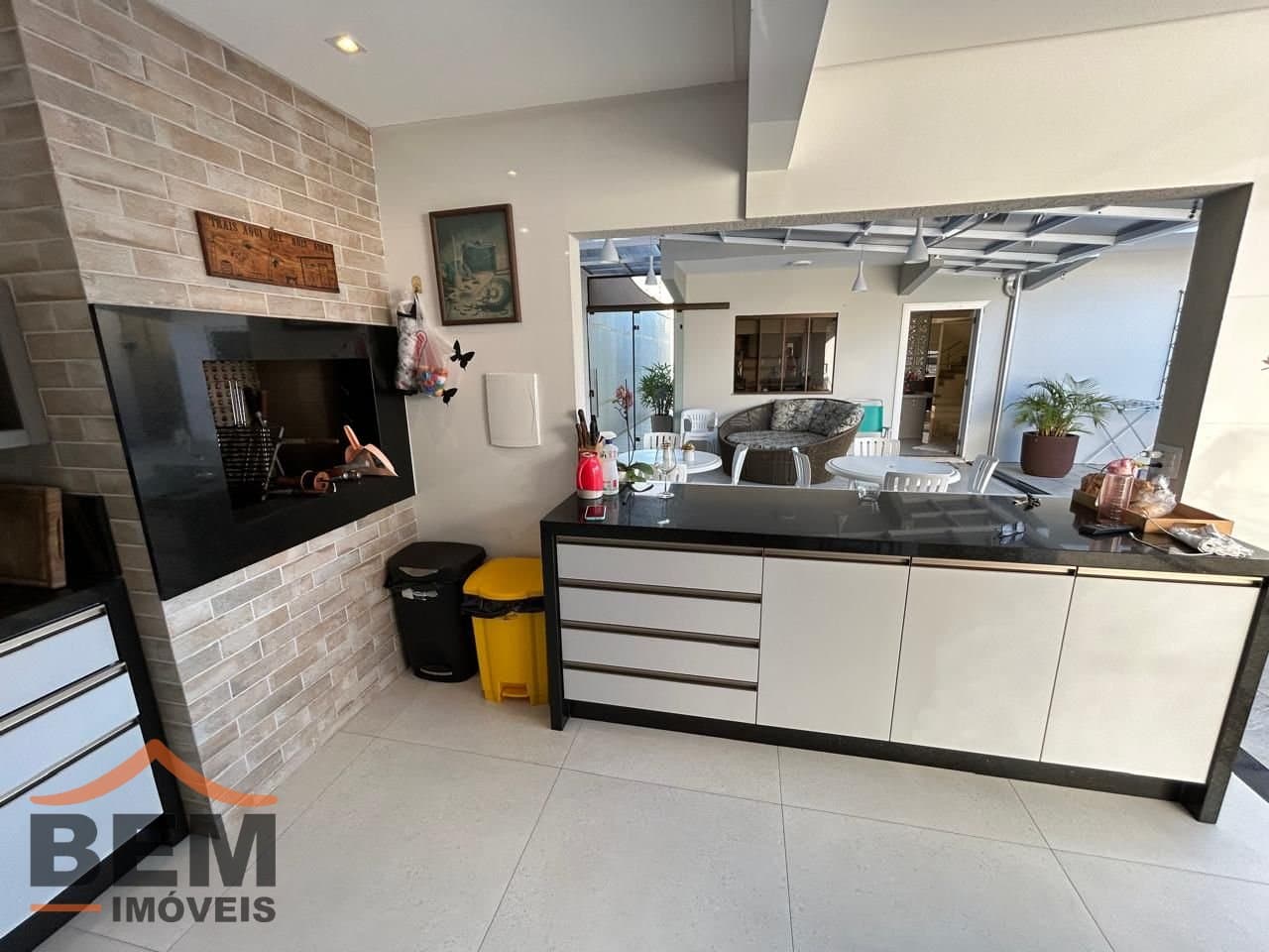 Casa para Venda com 4 quartos e 348m² no bairro Centro, em Camboriú