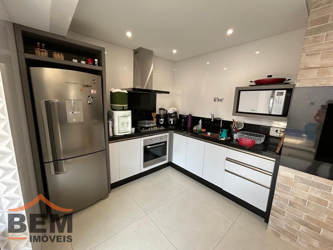 Casa para Venda com 4 quartos e 348m² no bairro Centro, em Camboriú