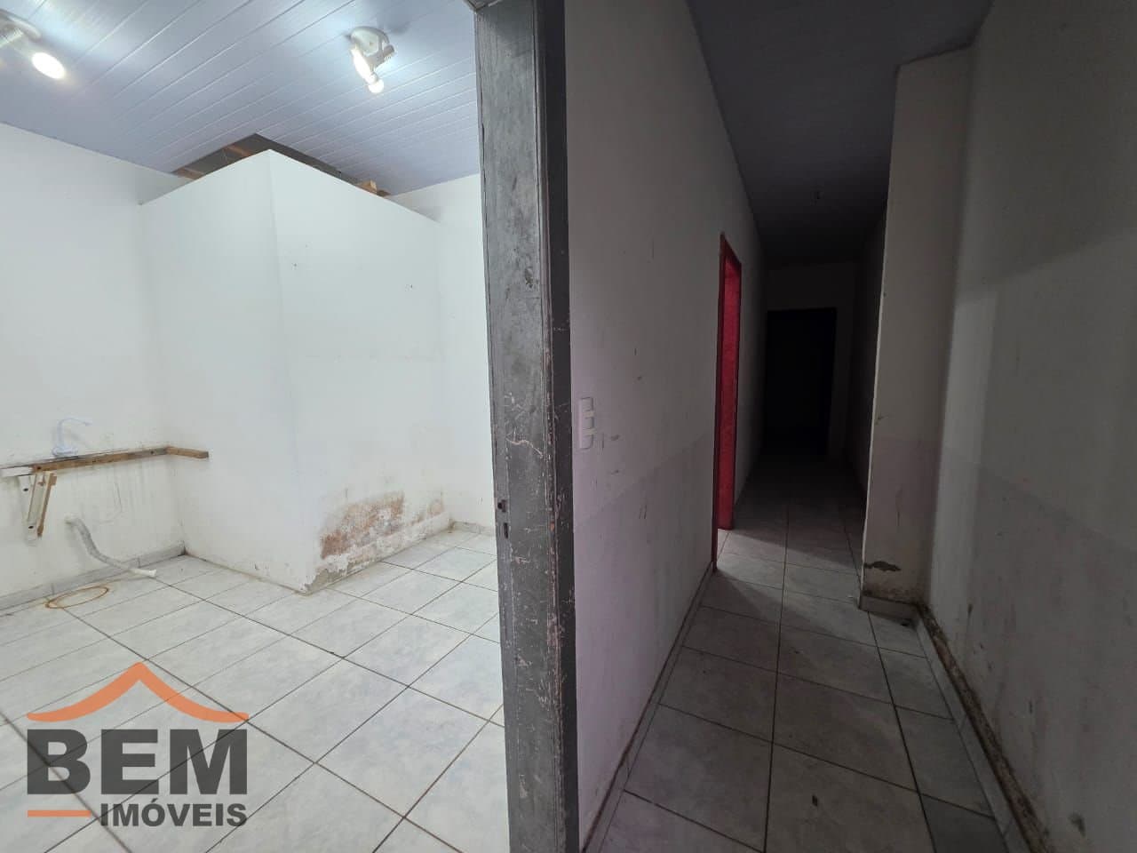 Salas/Conjuntos para Locação com 520m² no bairro Municipios, em Balneário Camboriú: 18- SALA COMERCIAL 