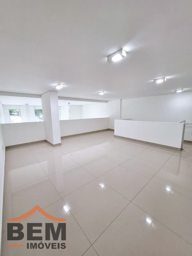Salas/Conjuntos para Locação com 121m² no bairro Centro, em Balneário Camboriú: 09-  SALA COMERCIAL 