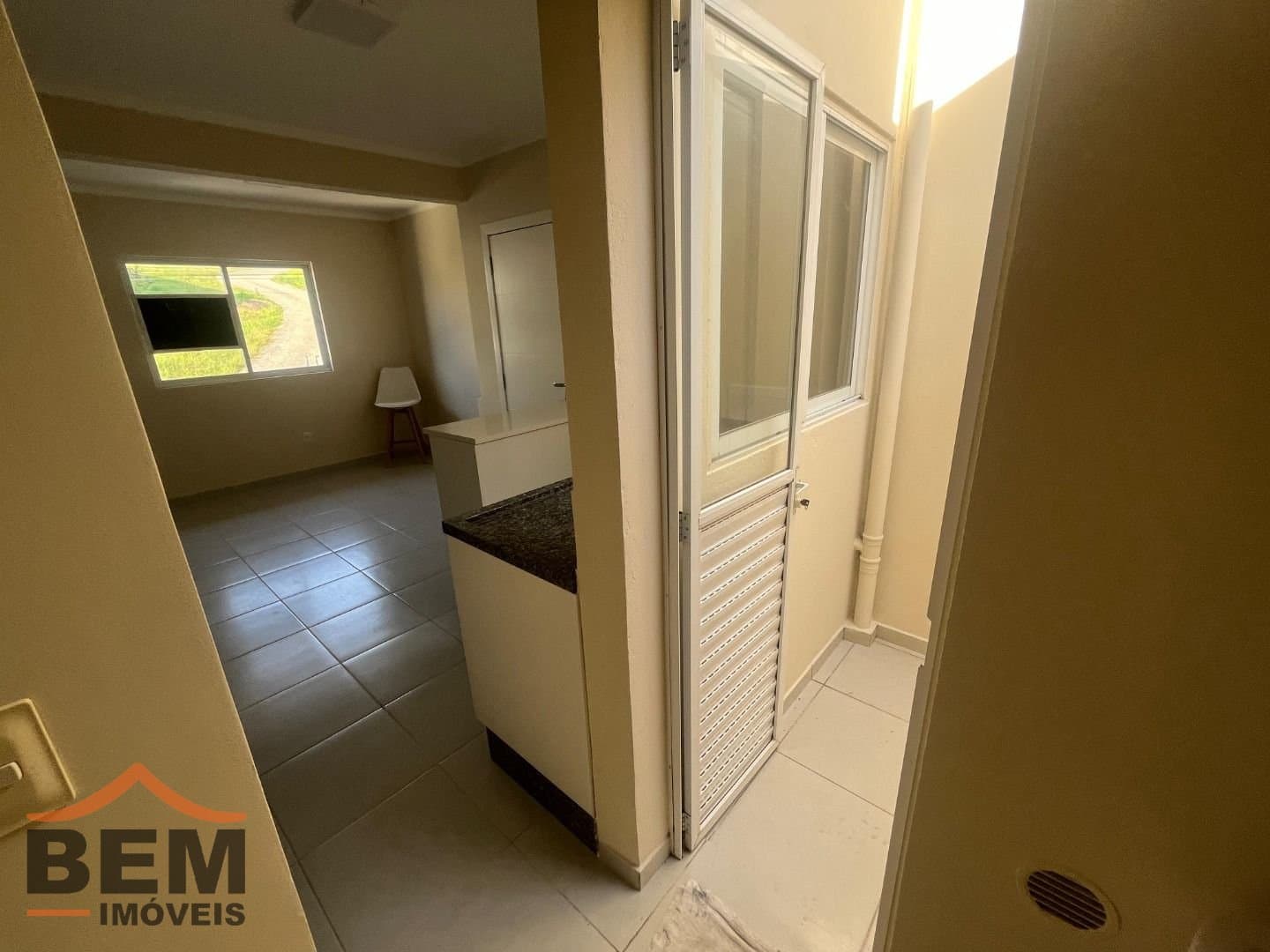 Apartamento para Locação com 2 quartos e 64m² no bairro São Francisco de Assis, em Camboriú: 08- COZINHA