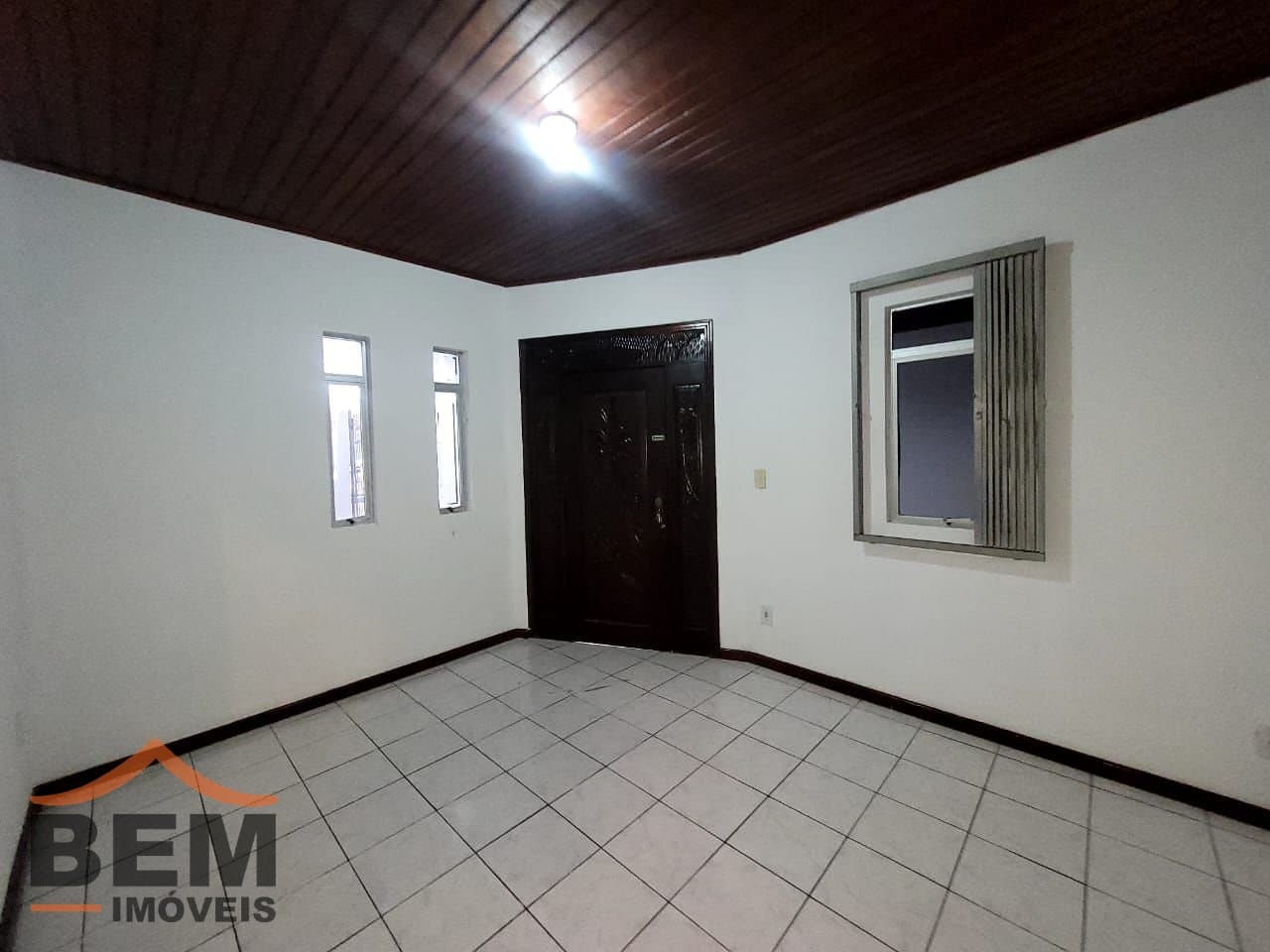 Casa para Locação com 4 quartos e 240m² no bairro São Vicente, em Itajaí