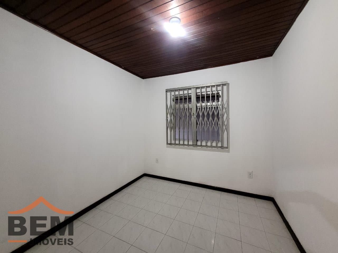 Casa para Locação com 4 quartos e 240m² no bairro São Vicente, em Itajaí