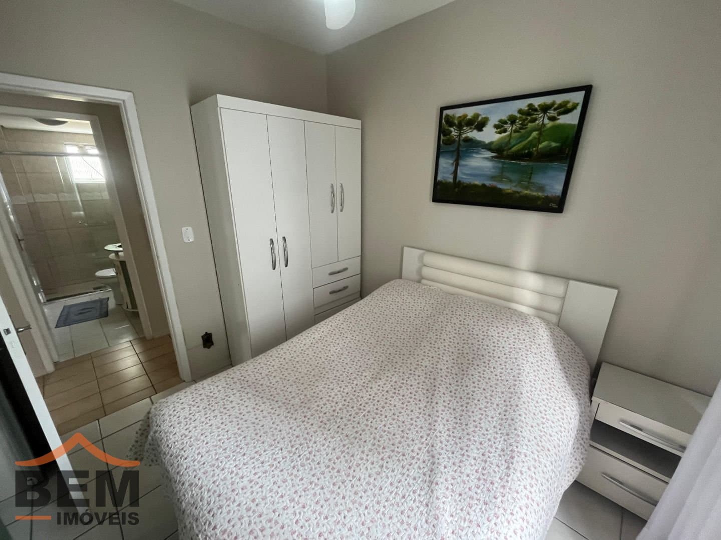 Apartamento para Locação com 3 quartos e 92m² no bairro Centro, em Balneário Camboriú: 04- DORMITÓRIO 