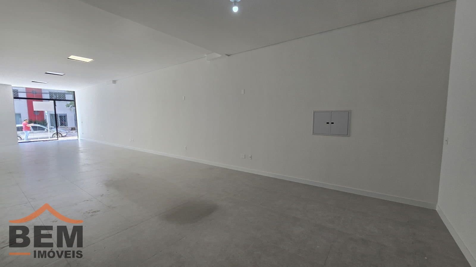 Salas/Conjuntos para Locação com 63m² no bairro Centro, em Balneário Camboriú: 04- SALA COMERCIAL 