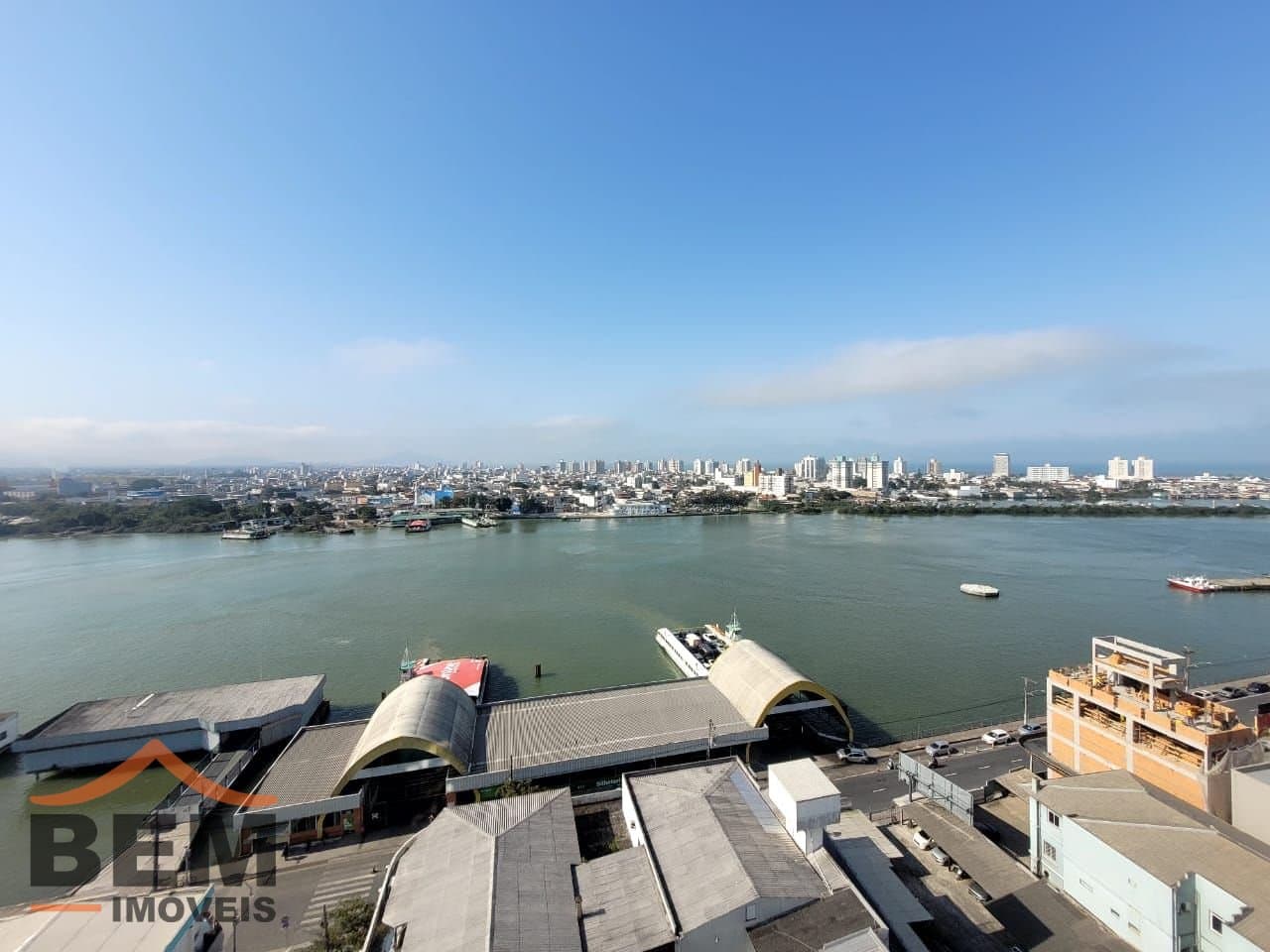 Salas/Conjuntos para Locação com 20m² no bairro Centro, em Itajaí