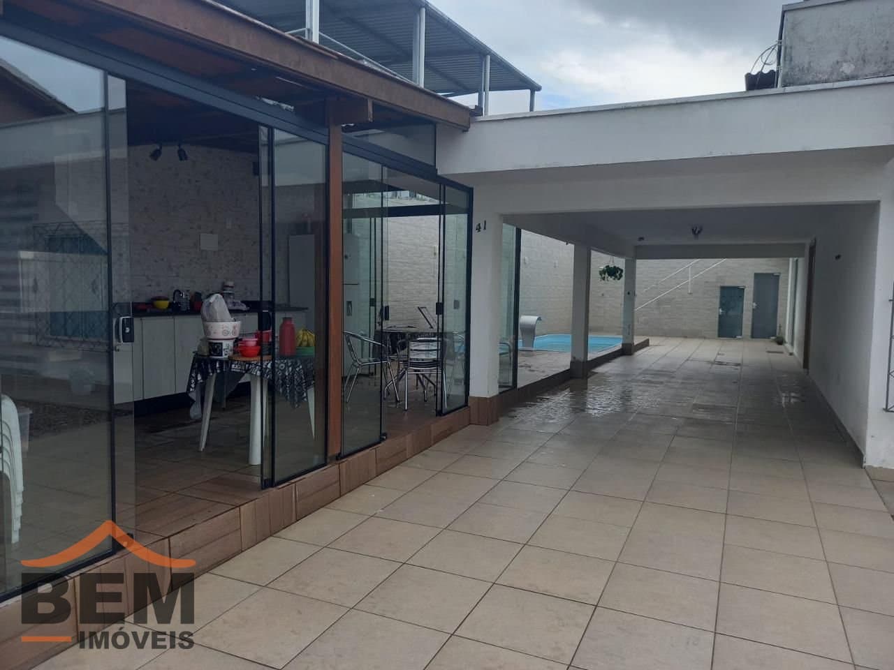 Casa para Venda com 5 quartos e 182m² no bairro São João, em Itajaí