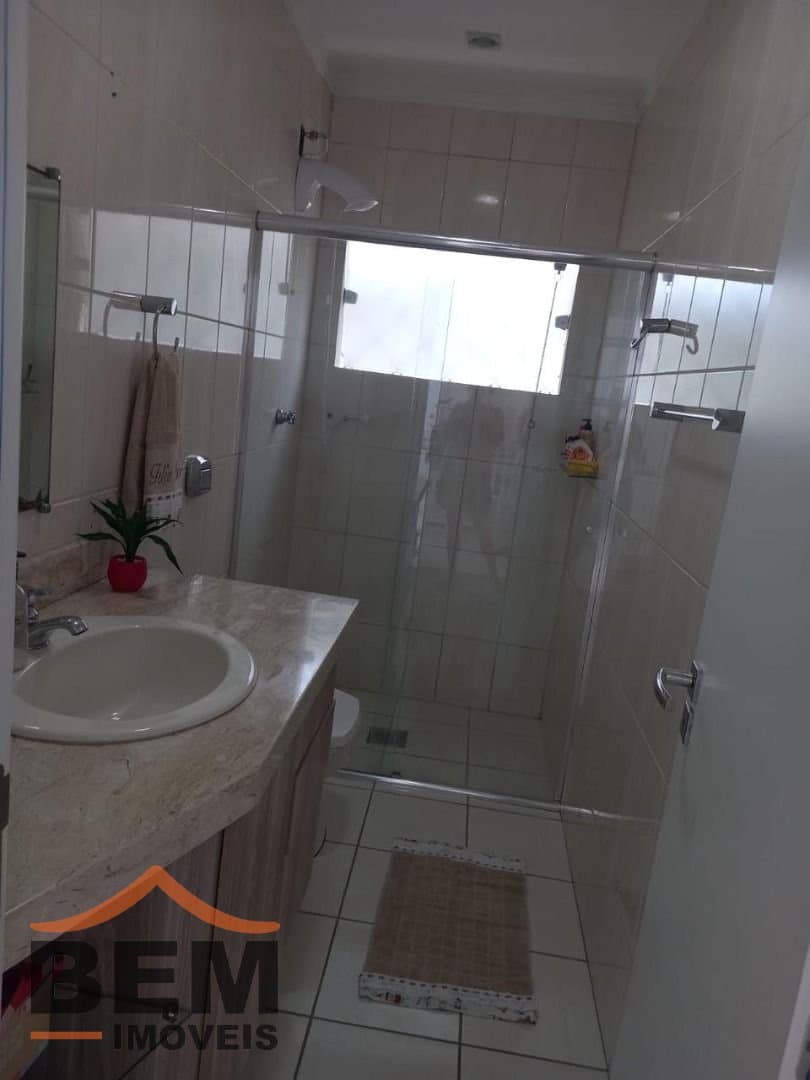 Casa para Venda com 5 quartos e 182m² no bairro São João, em Itajaí