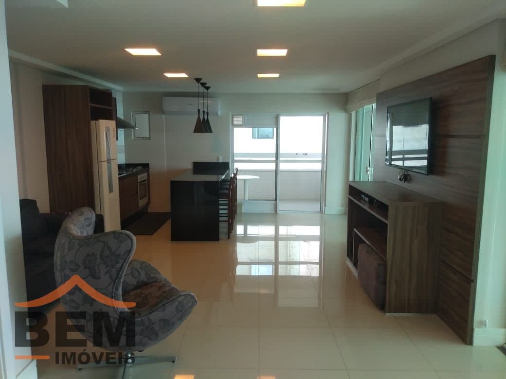 Apartamento com 3 quartos e 107m² no bairro Santa Clara, em Itajaí