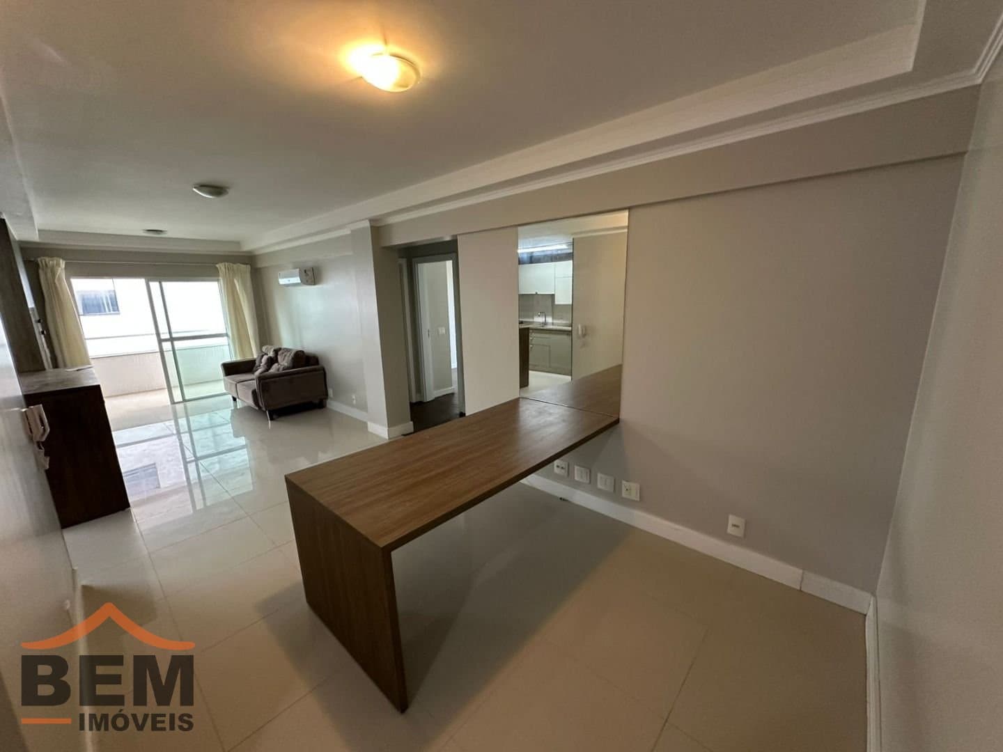 Apartamento com 3 quartos e 107m² no bairro Santa Clara, em Itajaí