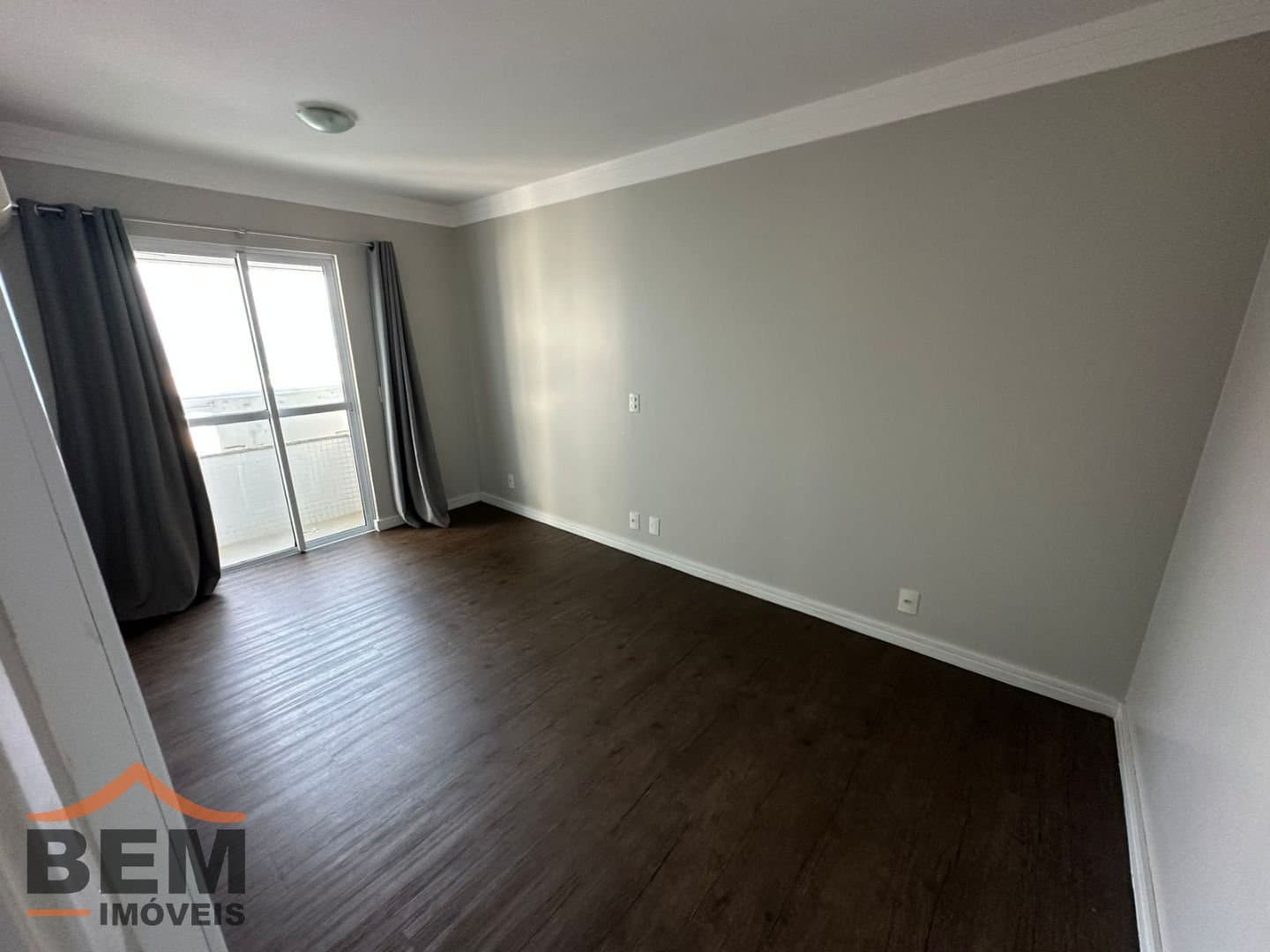 Apartamento com 3 quartos e 107m² no bairro Santa Clara, em Itajaí