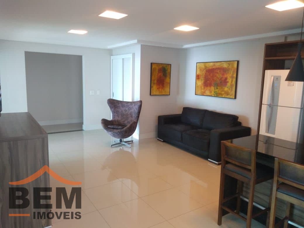 Apartamento com 3 quartos e 107m² no bairro Santa Clara, em Itajaí