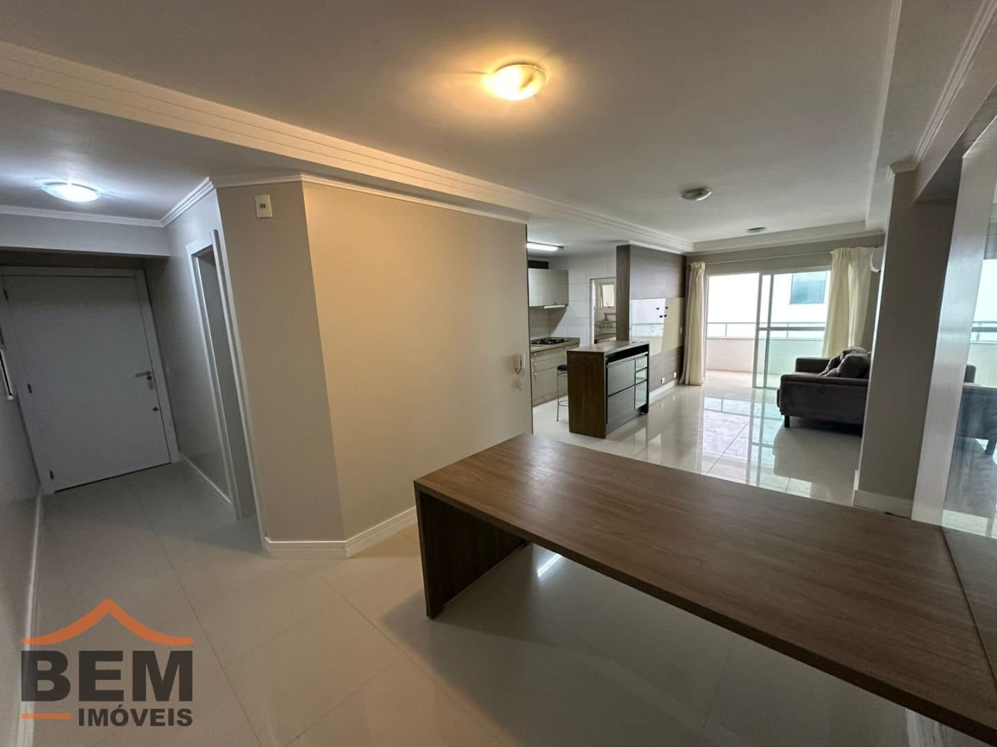 Apartamento com 3 quartos e 107m² no bairro Santa Clara, em Itajaí