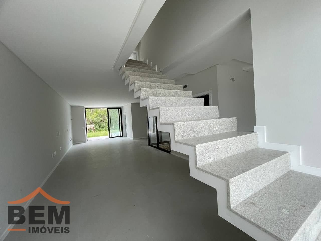 Casa para Venda com 3 quartos e 166m² no bairro São Francisco de Assis, em Camboriú