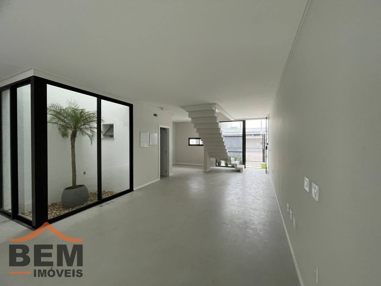 Casa para Venda com 3 quartos e 166m² no bairro São Francisco de Assis, em Camboriú