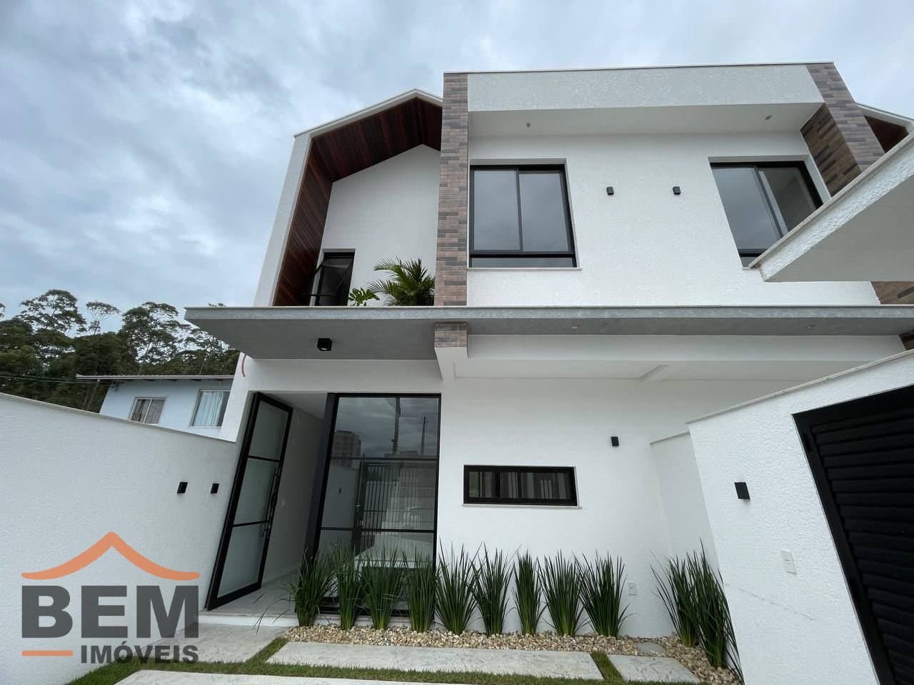 Casa para Venda com 3 quartos e 166m² no bairro São Francisco de Assis, em Camboriú