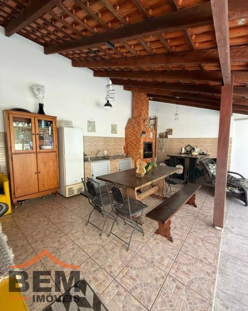 Casa para Venda com 3 quartos e 343m² no bairro Centro, em Itajaí
