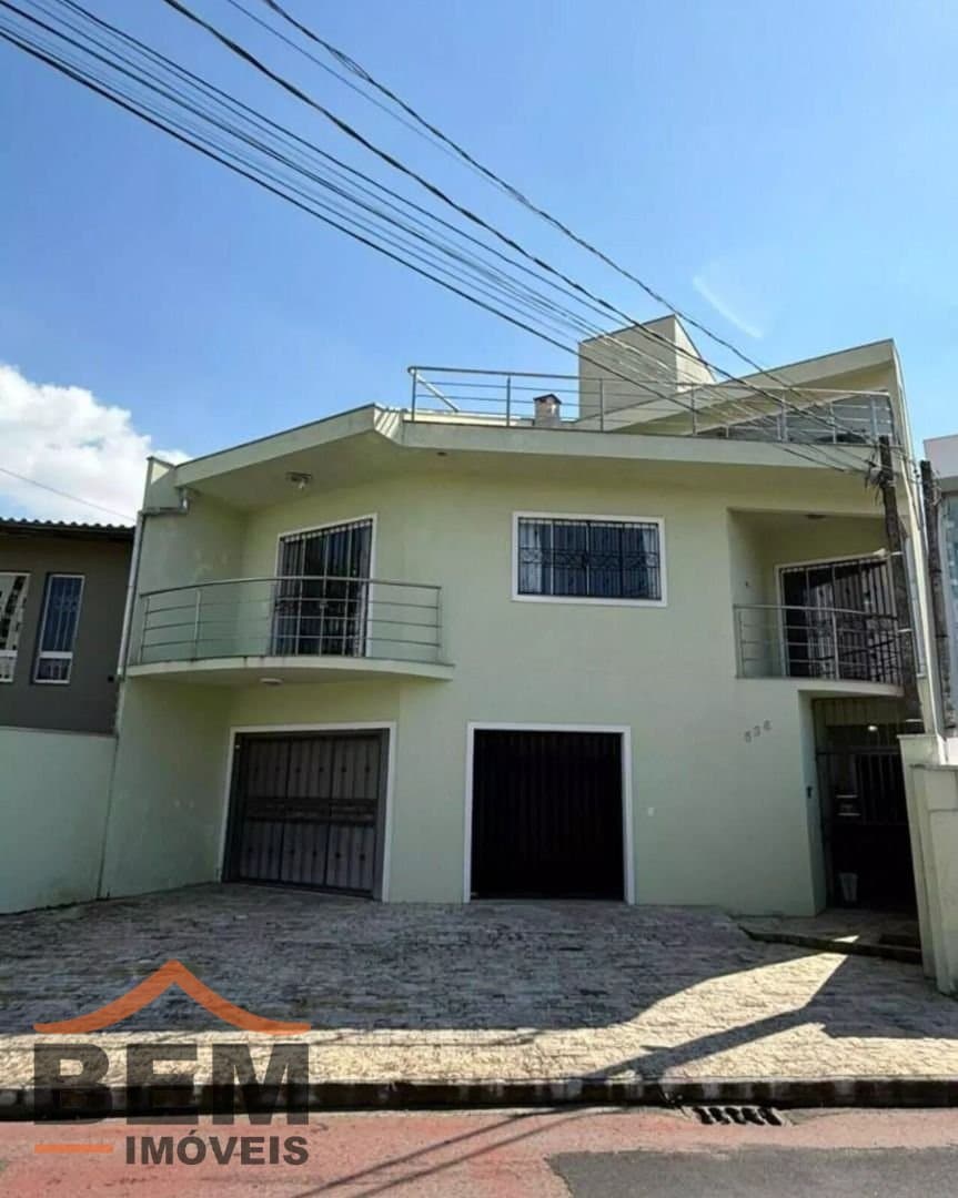Casa para Venda com 3 quartos e 343m² no bairro Centro, em Itajaí