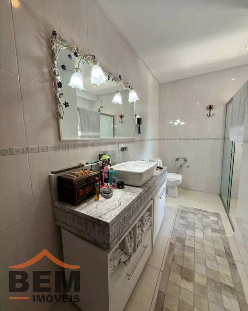Casa para Venda com 3 quartos e 343m² no bairro Centro, em Itajaí