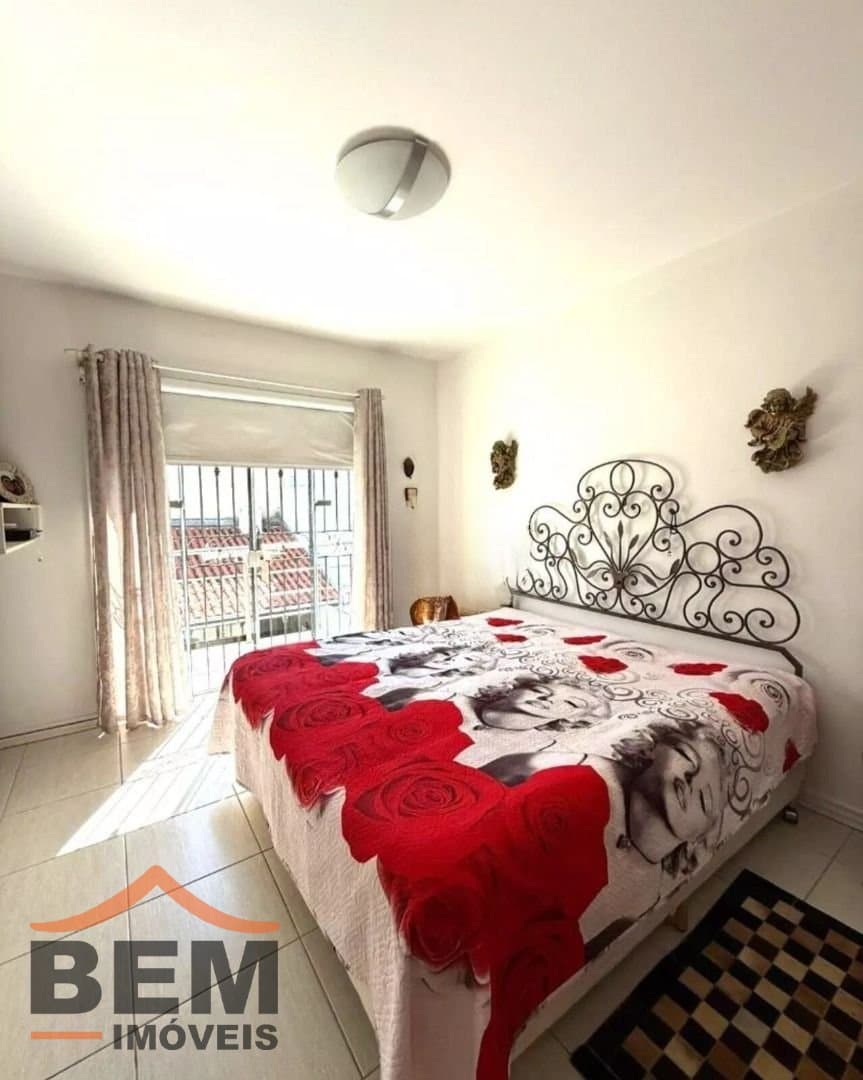 Casa para Venda com 3 quartos e 343m² no bairro Centro, em Itajaí