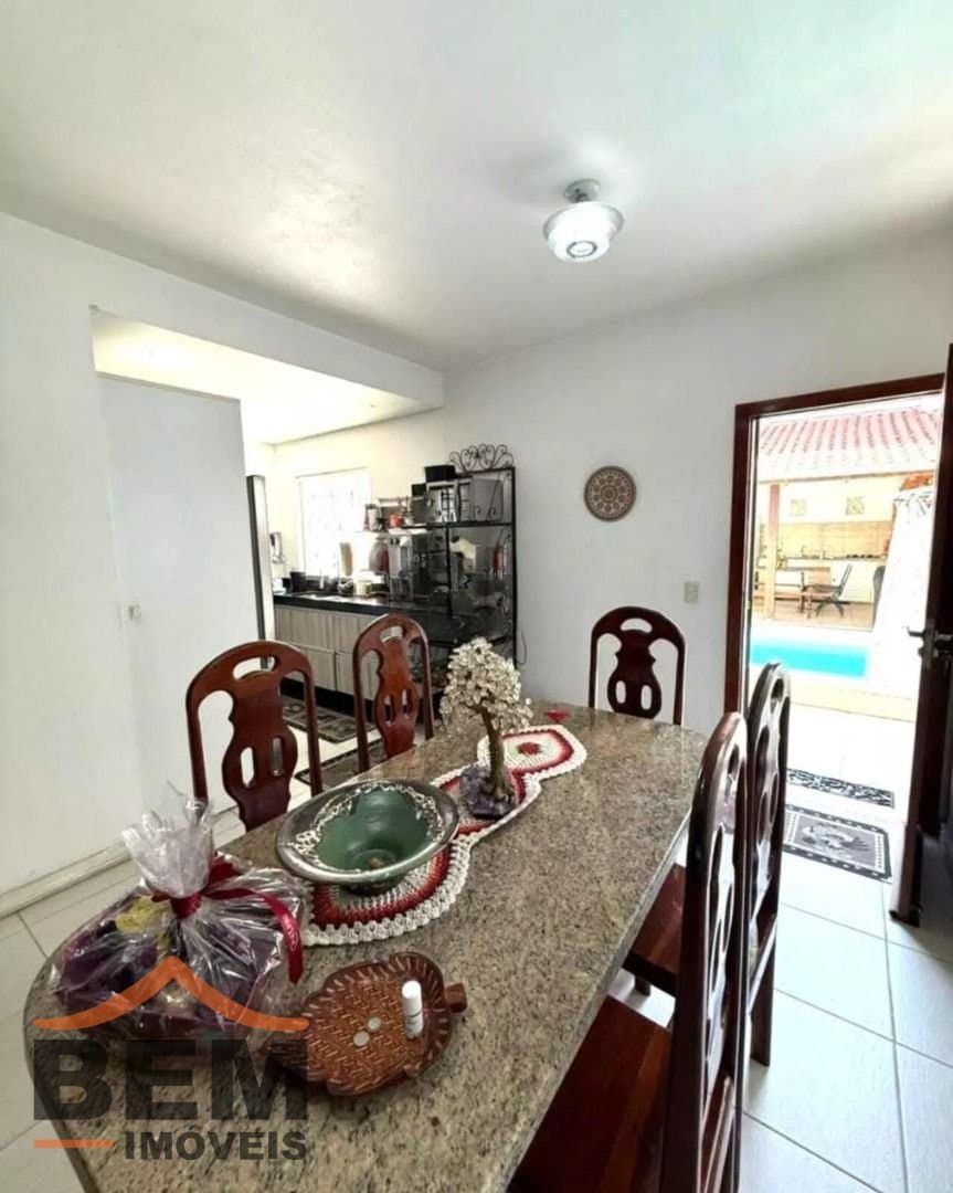 Casa para Venda com 3 quartos e 343m² no bairro Centro, em Itajaí