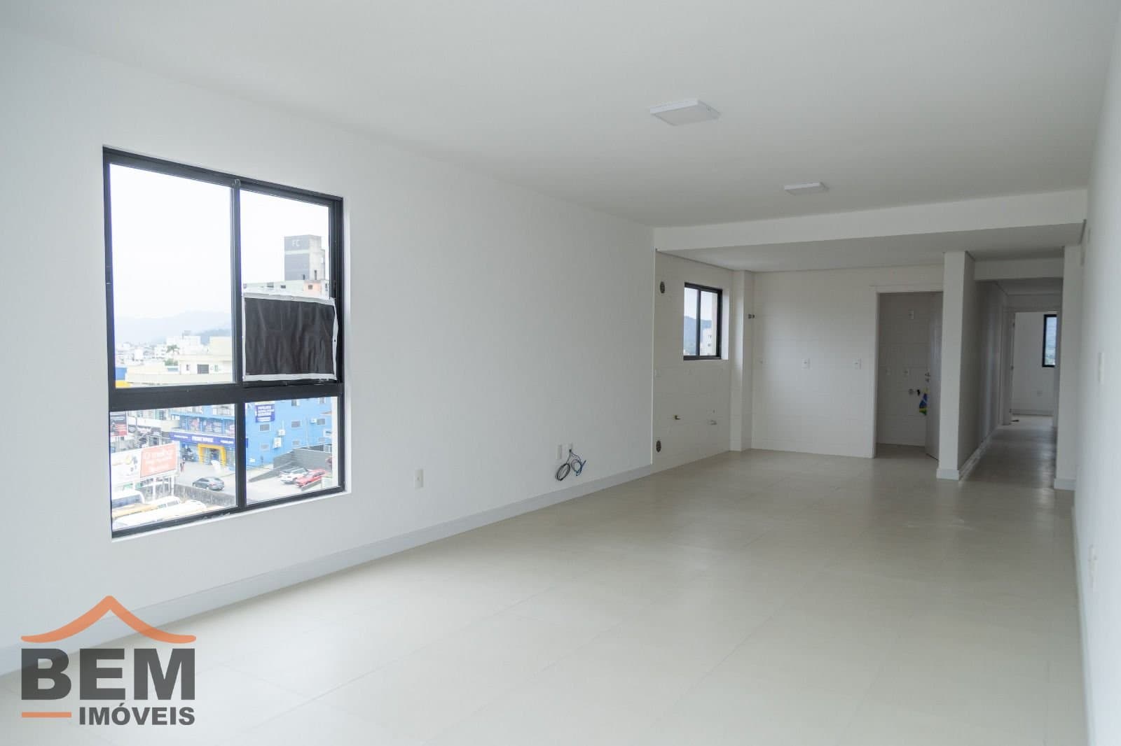 Apartamento para Venda com 3 quartos e 109m² no bairro Centro, em Camboriú