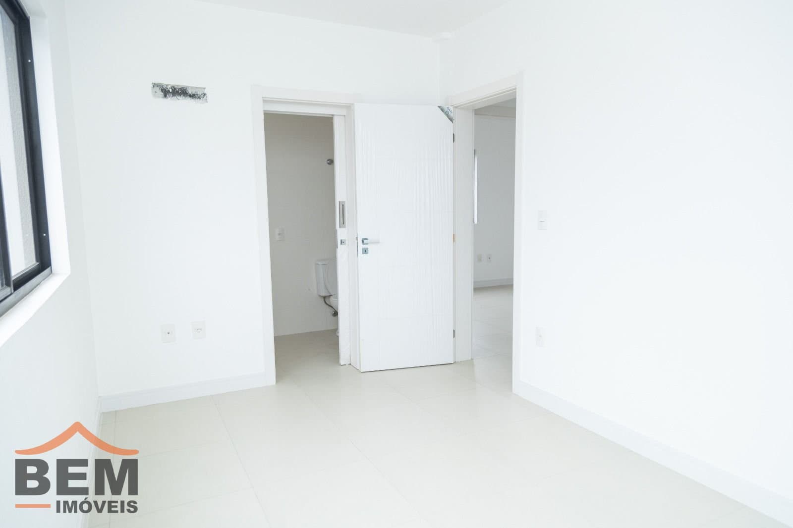Apartamento para Venda com 3 quartos e 109m² no bairro Centro, em Camboriú