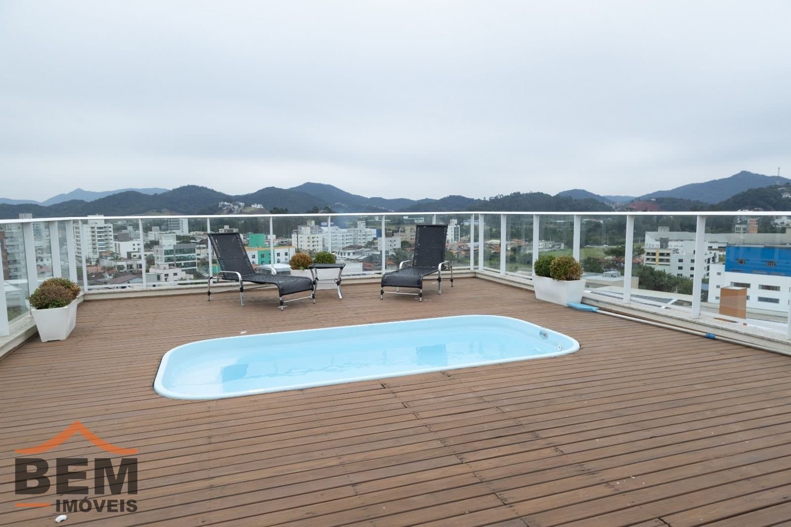 Apartamento para Venda com 3 quartos e 109m² no bairro Centro, em Camboriú