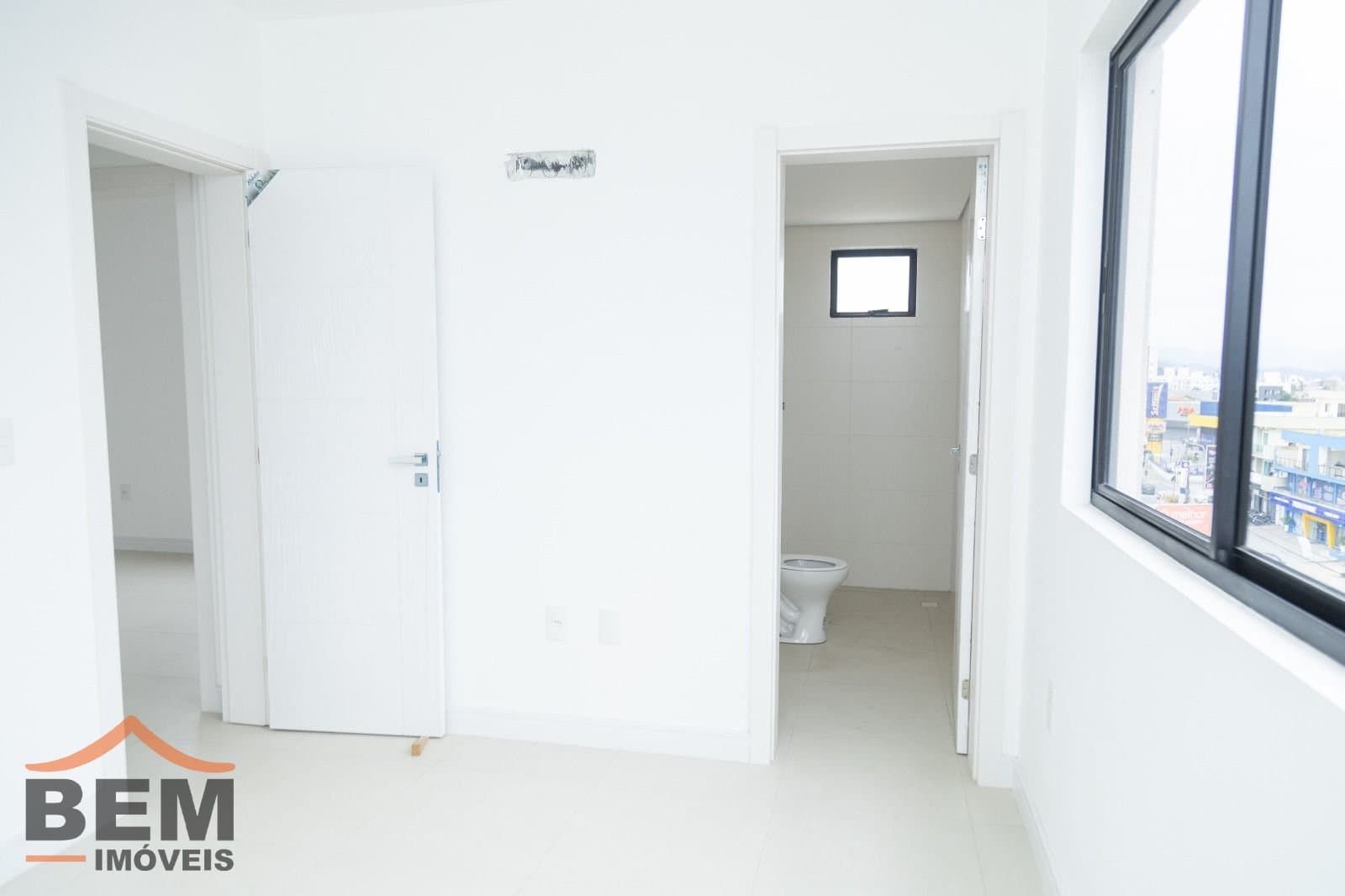 Apartamento para Venda com 3 quartos e 108m² no bairro Centro, em Camboriú