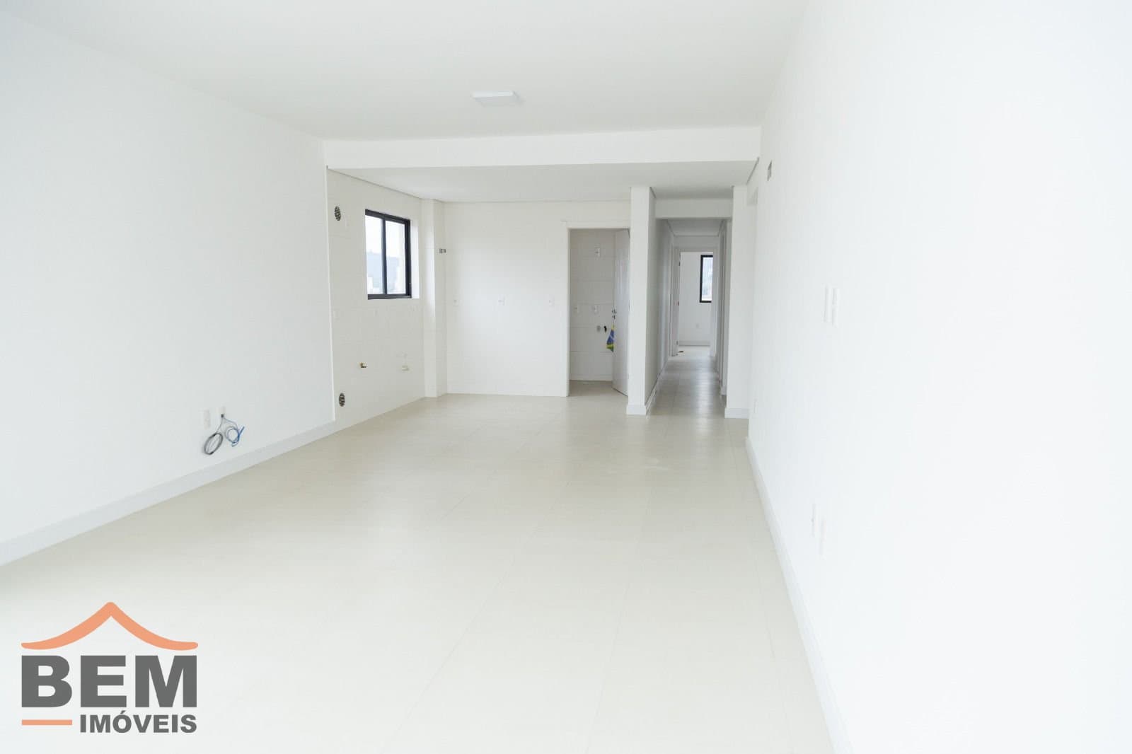 Apartamento para Venda com 3 quartos e 108m² no bairro Centro, em Camboriú
