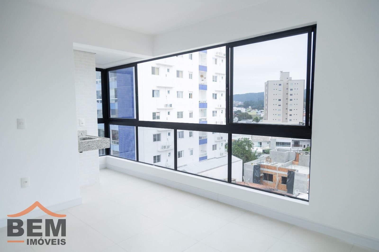 Apartamento para Venda com 3 quartos e 108m² no bairro Centro, em Camboriú