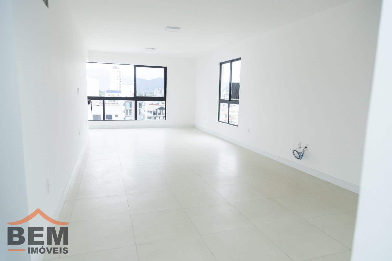 Apartamento para Venda com 3 quartos e 108m² no bairro Centro, em Camboriú