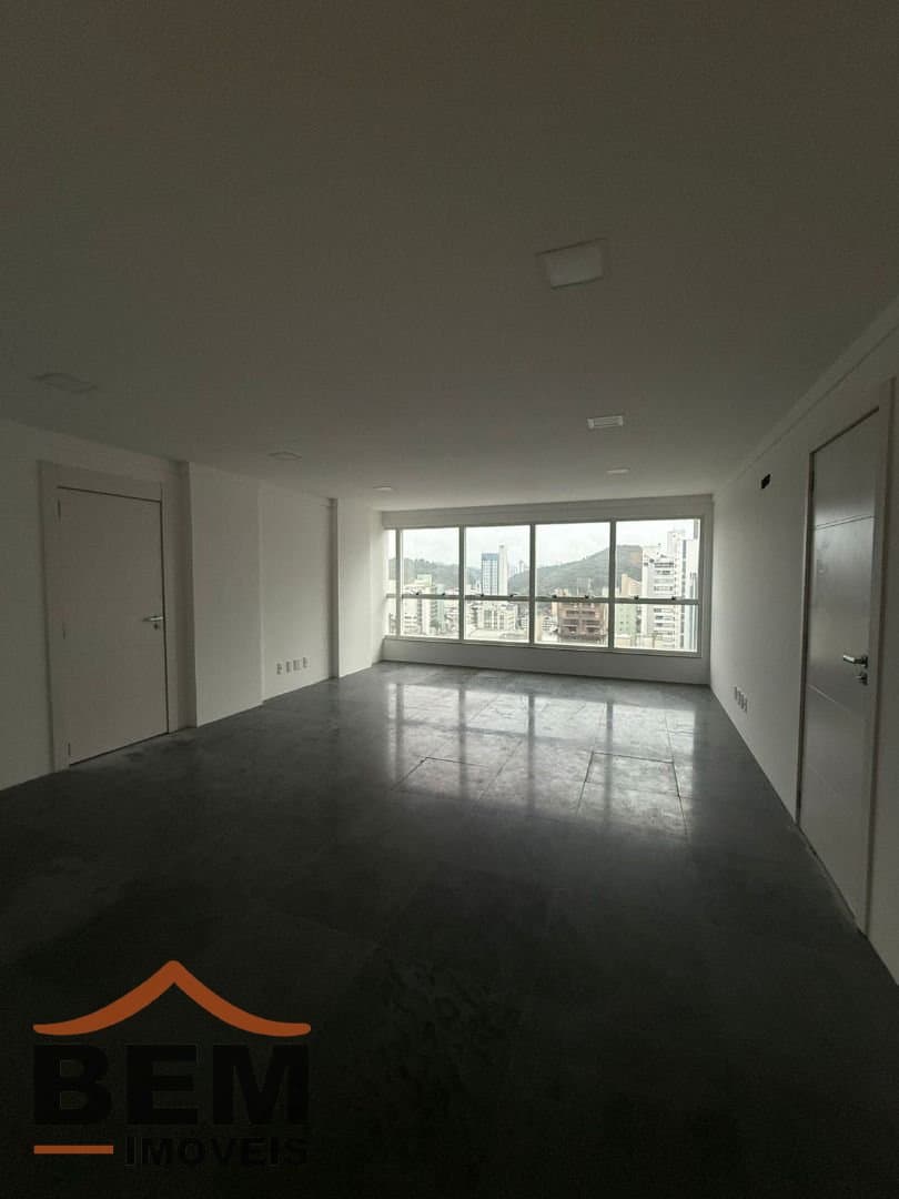 Salas/Conjuntos para Locação com 43m² no bairro Pioneiros, em Balneário Camboriú: 03- SALA COMERCIAL 