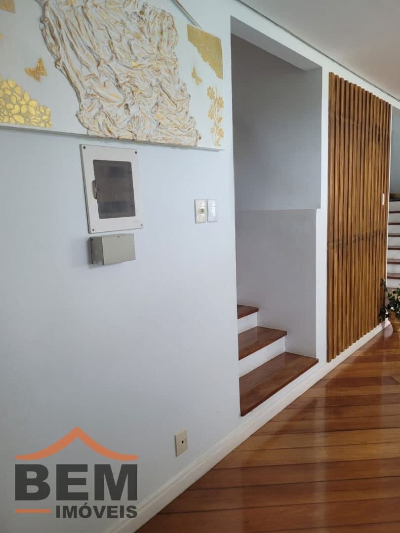 Casa para Venda com 5 quartos e 400m² no bairro Fazenda, em Itajaí