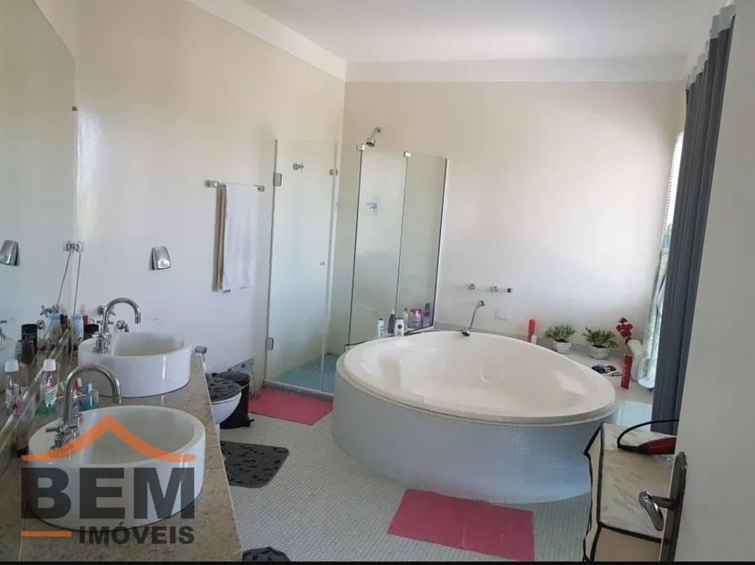 Casa para Venda com 5 quartos e 400m² no bairro Fazenda, em Itajaí