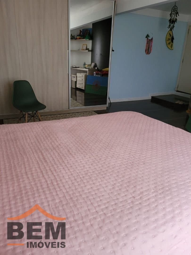 Casa para Venda com 5 quartos e 400m² no bairro Fazenda, em Itajaí