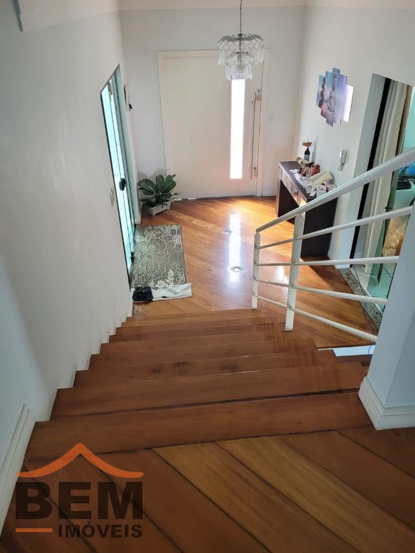 Casa para Venda com 5 quartos e 400m² no bairro Fazenda, em Itajaí