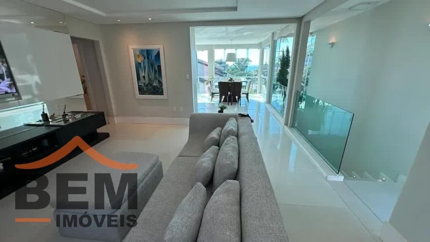 Casa para Venda com 3 quartos e 102m² no bairro Cabeçudas, em Itajaí