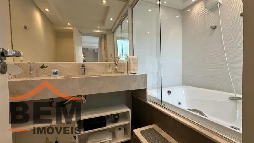 Casa para Venda com 3 quartos e 102m² no bairro Cabeçudas, em Itajaí