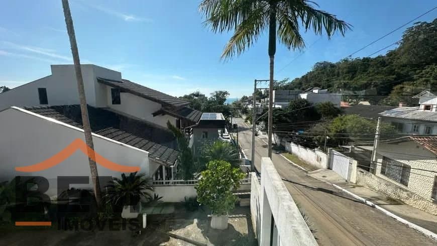 Casa para Venda com 3 quartos e 102m² no bairro Cabeçudas, em Itajaí