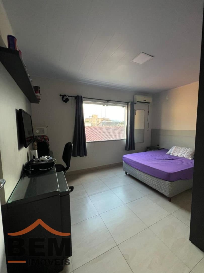 Casa para Venda com 2 quartos e 150m² no bairro Santa Regina, em Camboriú