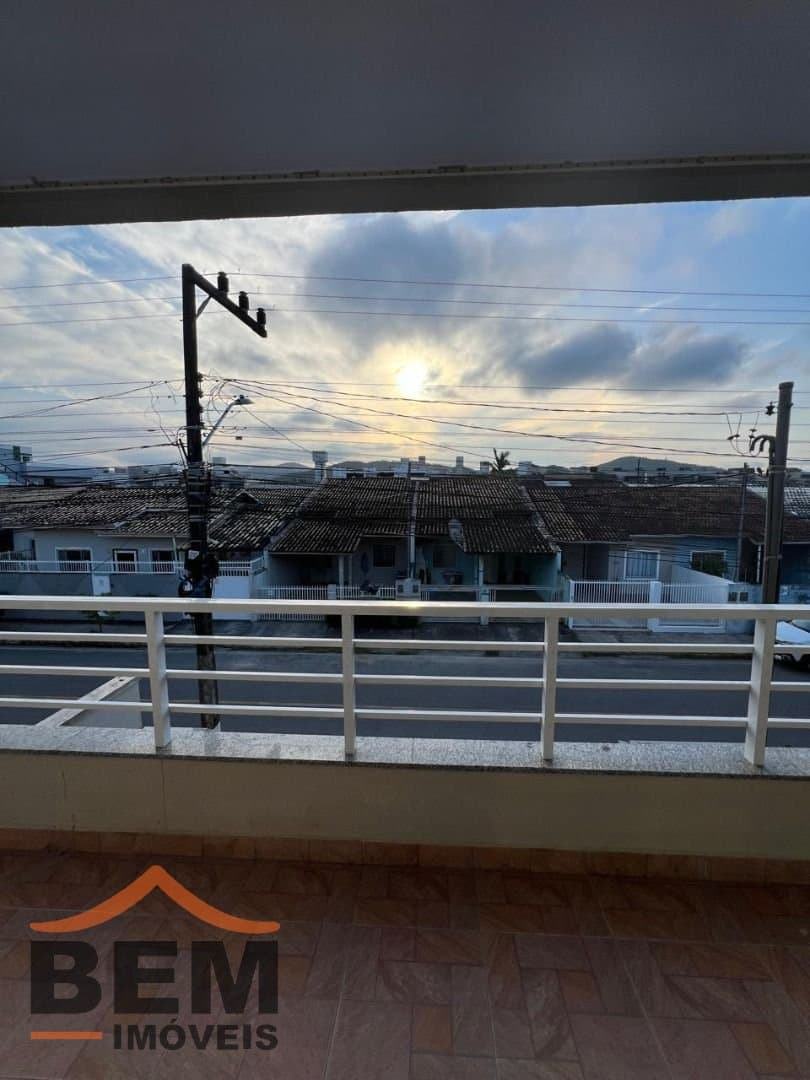 Casa para Venda com 2 quartos e 150m² no bairro Santa Regina, em Camboriú