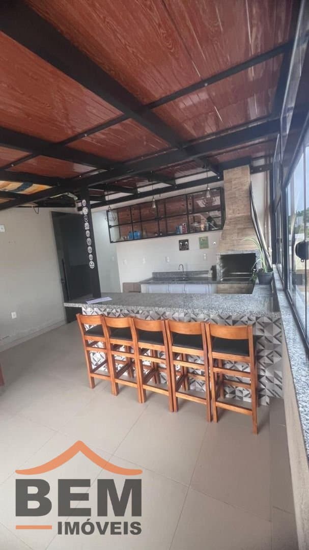 Casa para Venda com 2 quartos e 150m² no bairro Santa Regina, em Camboriú