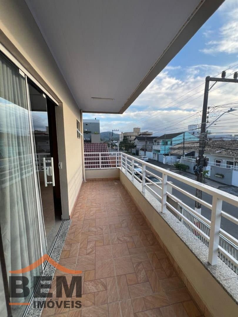 Casa para Venda com 2 quartos e 150m² no bairro Santa Regina, em Camboriú