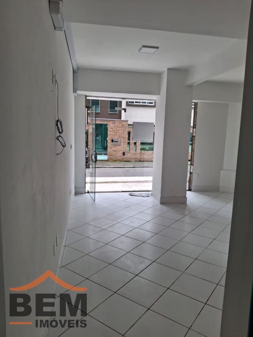 Salas/Conjuntos para Locação com 52m² no bairro Centro, em Balneário Camboriú: 02- SALA COMERCIAL 