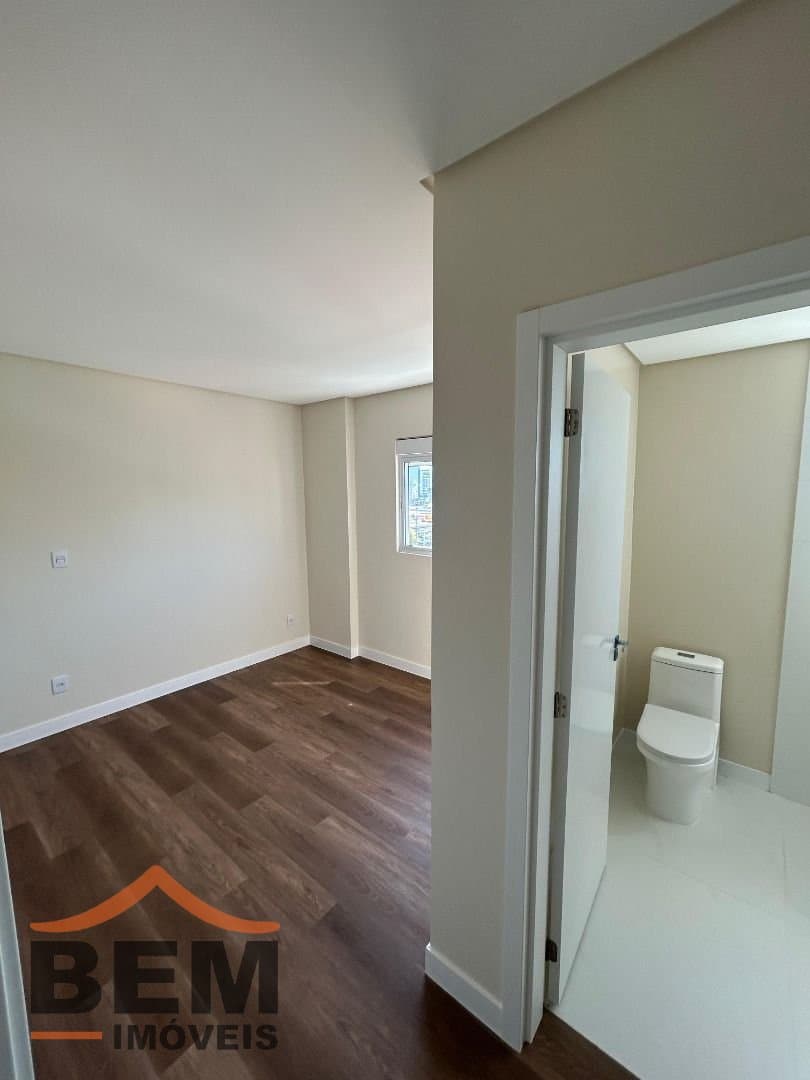 Apartamento para Venda com 3 quartos e 82m² no bairro Centro, em Itajaí